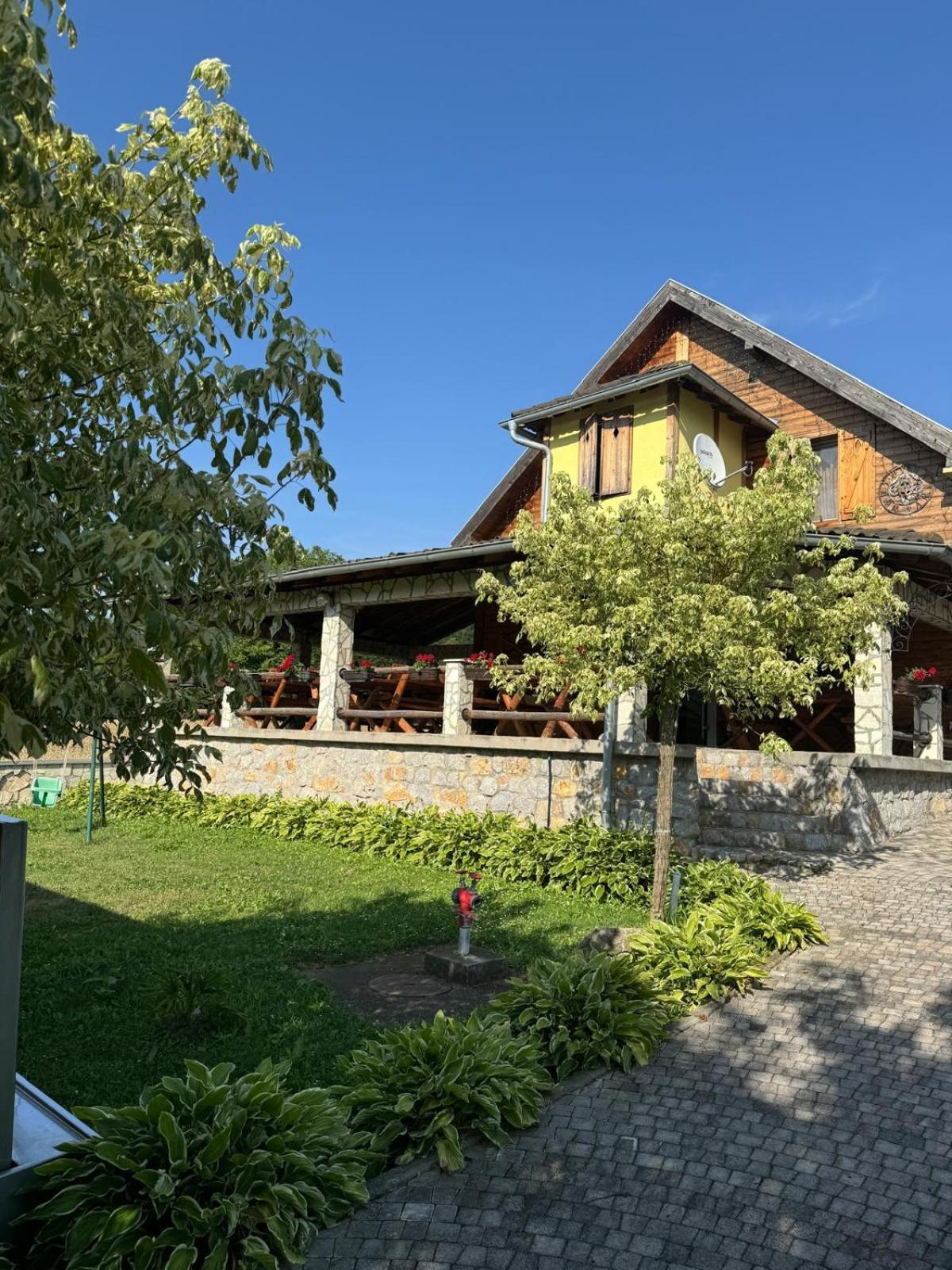 Forest Camp Despotovac Exterior foto